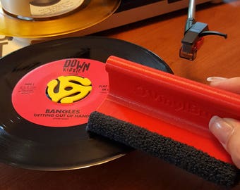 VinylBug Solo - Handheld Vinyl Record Cleaning Brush, with replaceable microfiber pad