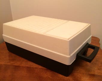 Vintage Rubbermaid Travel Cooler