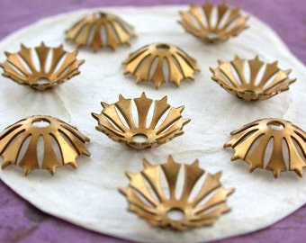 Brass Stampings, Brass Flower Stampings, Metal Stamped Flowers, Vintage Metal Flowers, Vintage Style Metal Flowers STA-126