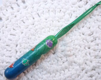 Ergonomic Polymer Clay Covered Crochet Hook Handcrafted Colorful Clownfish Boye I