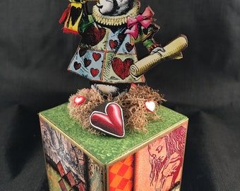 Alice in Wonderland: White Rabbit