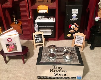Tiny Kitchen Stove (Dollhouse)
