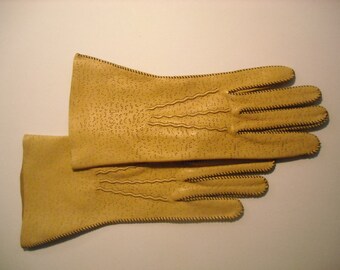 Women's Deerskin driving Gloves 1980's