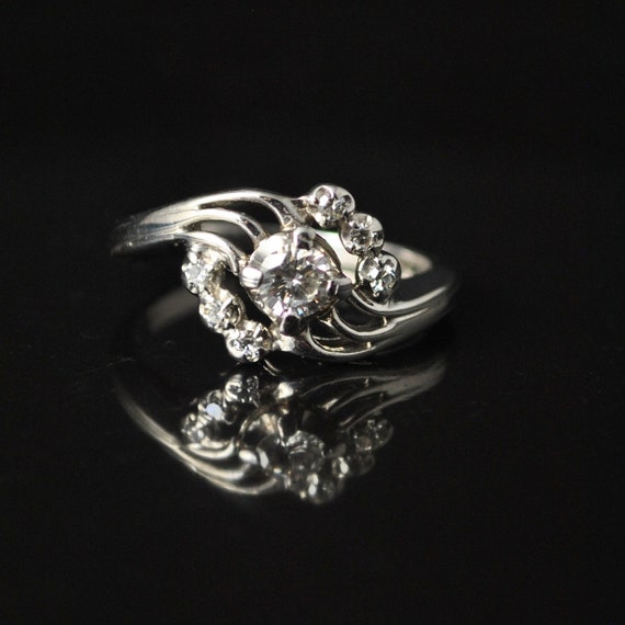 Ladies 1/4 TCW Diamond Swirl 14k White Gold Ring Sz 5.5 #10060