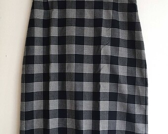 Dark blue and white Checkered Vintage pencil skirt size 40