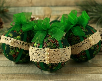 Christmas baubles, Christmas ornaments handmade, vintage Christmas, lace ornaments, bauble set, green Christmas decorations, fabric baubles