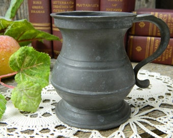 Antique Pewter Tankard Crown V R 522 Quartern