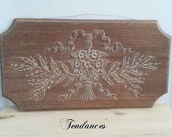 Front plate 71 x 37.5 cm wood waxed patina with flower & bow