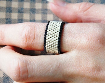 Seed Bead Ring, Peyote Ring, Beaded Ring, Delica Peyote, Woven Ring, Delica Ring, Two Color Ring, Matte Silver&Gunmetal Ring