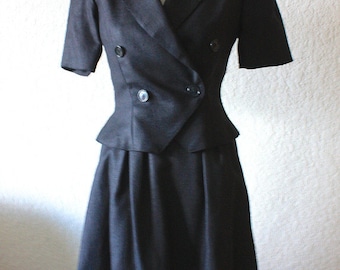 Oscar De La Renta Skirt Suit