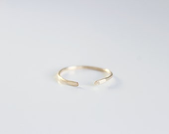 Minimalist 14k Gold Filled or Sterling Silver Ring / Hammered Ring, Stacking ring / Cuff Band Ring / Everyday Ring
