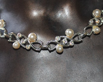 Sarah Coventry Pearl Rhinestone Necklace
