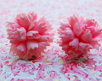 Original 1960s fabric CARNATION clip on