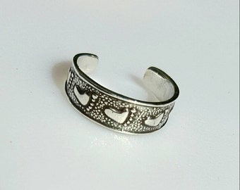 Footprints in the Sand Sterling Toe Ring