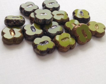Glass Flower Beads- Green clover beads - Czech glass beads - avocado green pack of 6 (FL17)