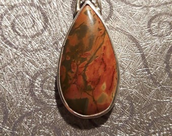 Pear shaped caboshon pendant
