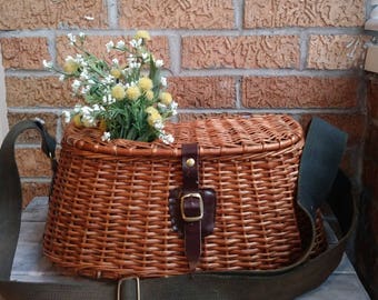 Vintage 1950s Fishing Creel Basket Nautical Decor