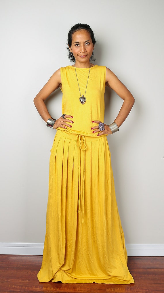 Yellow Maxi Dress Sleeveless dress : Autumn Thrills