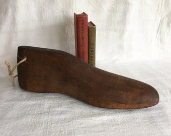 Vintage Men’s Shoe Last, Cobbler Shoe Form, Size DD, Cottage Farmhouse Decor