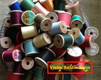 Vintage (25) Wood Thread Spools Complete