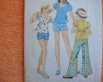 vintage 1970s Simplicity sewing pattern 6370 girls bell bottom pants or shorts and top size 14