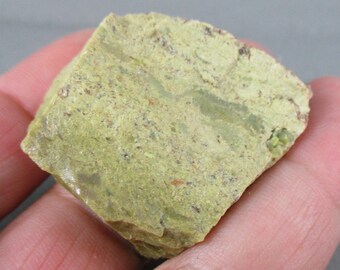 Raw Serpentine - Rocks & Minerals, Rock Collection, Meditation Stones, Raw Minerals, Healing Crystals and Stones, Protection Amulet K179-2
