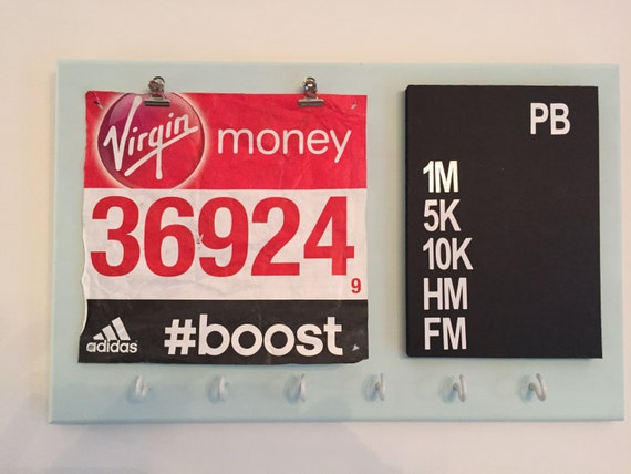 PB Running Medal Hanger With Blackboard And Number Clips