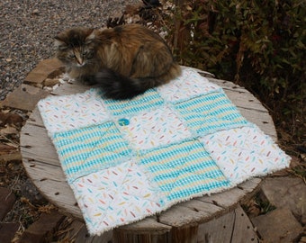 Cat Blanket, Cat Bed,Furniture Cover, Fabric Pet Bed, Pet Bedding, Pet Supplies, Pet Blankets, Handmade Pet Bed, Pet Quilt, Cat Stroller Mat