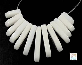 1 strand of 13 sticks in white porcelain, 10 to 30mm (pc65)