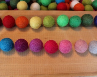 Set of 20 assorted colors hand felted balls 2cm