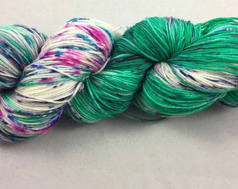 hand dyed sock yarn, speckle yarn, TWINKLE TOES, superwash merino wool and nylon, 4 ply