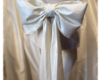 Extra Large Ivory Taffeta Bridal Sash Bow