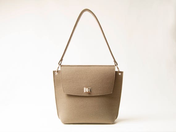 Wool Felt FLAP BAG / taupe tote bag / taupe bag / womens bag / felt shoulder bag / elegant bag / made in Italy