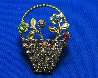 Vintage Sparkling Rhinestone Flower Basket Pin Brooch in Gold Tone Metal
