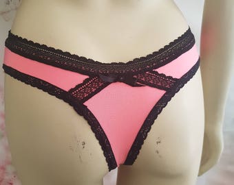 HALF PRICE Pink and black lace thong with bow detail