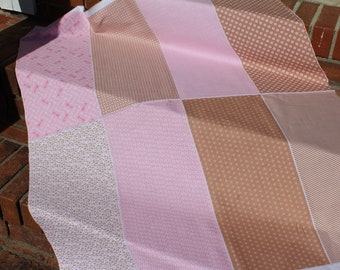 Lori Holt Bake Sale 2 Nutmeg/Pink Fat Eighth Panel