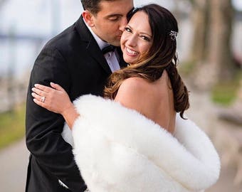 SALE Faux Fur Stole, Bridesmaids White Fur Shawl, Bridal Shawl, Wedding Fur Shawl, Fur Wrap, Ivory Fur Bridal Wrap, Winter Wedding, Wedding