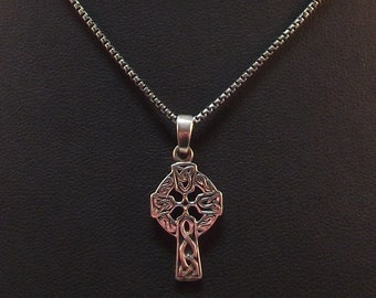 Pretty Celtic Cross Pendant in Sterling Silver