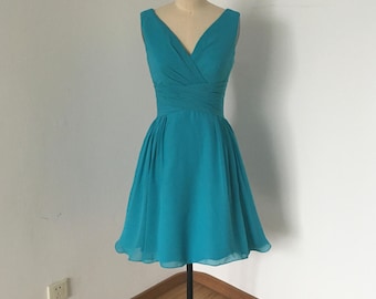 V-neck Teal Chiffon Short Bridesmaid Dress 2017