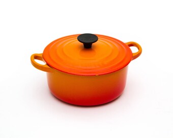 Le Creuset Enameled Cast Iron Orange 2QT B Dutch Oven