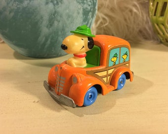 snoopy toy car