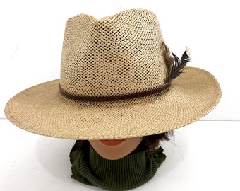 Vintage Fedora Straw Hat — 90s Straw Fedora Sun Hat Size 7 1/4 — Tan Made in USA Hat with Leather Band & Feather Flair, Cushioned Inner Band