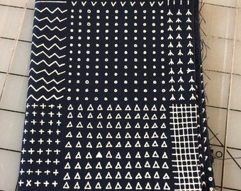 Karen Lewis - Blueberry Park - FAT QUARTER cut of Allotments in Navy - AWI-15751-9
