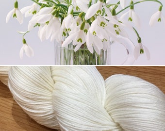 Snowdrop, soft 75/25 merino nylon blend 4ply sock yarn white undyed