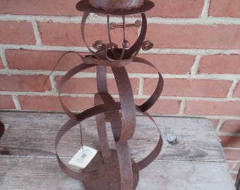 Primitive Rusty Snowman