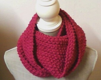 Circular stitch scarf