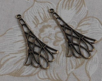 LuxeOrnaments Oxidized Brass Filigree Drop-Pendant (2 pcs) 33x17mm S-9116-B