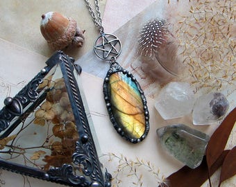 Necklace "Wicca" with beautiful labradorite and sterling silver pentagram charm. Custom length stainless steel chain.