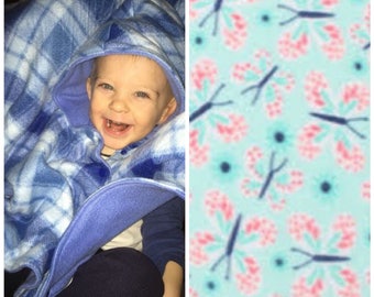 Car seat poncho, fleece poncho, carseat blanket, toddler poncho, baby poncho, carseat poncho, CPSC compliant, wearable blanket, girl poncho