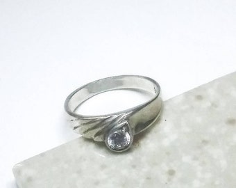 Unique Vintage Teardrop Sterling Silver Band